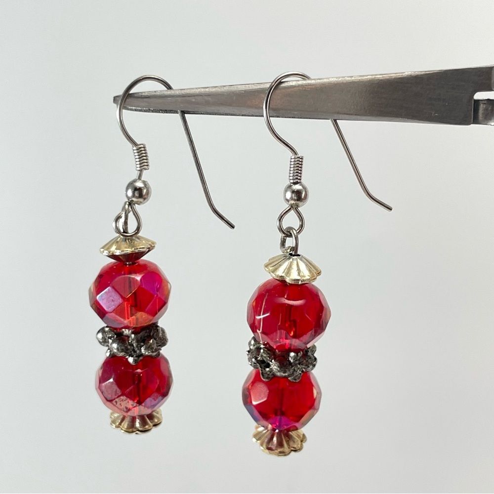 Red Glass Beaded Dangle Earrings 2” Faceted  Silver Tone Elegant Sparkle